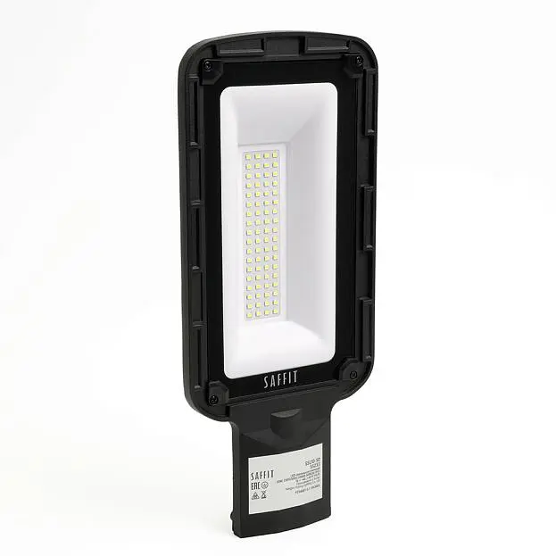 Светодиодный уличный консольный светильник 50W 5000K 230V, черный SAFFIT 55233 SSL10-50 Светодиодный уличный консольный светильник 50W 5000K 230V, черный SAFFIT 55233 SSL10-50